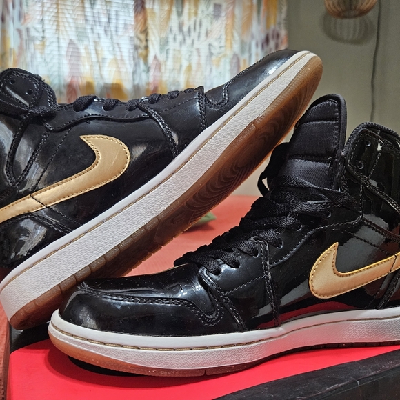 2013 Nike Air Jordan 1 Retro High OG - Picture 4 of 11